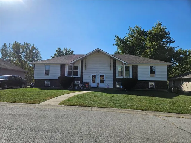 $2,200,000 | 1512-1514 Southwest Sunset Street, Blue Springs, MO 64015