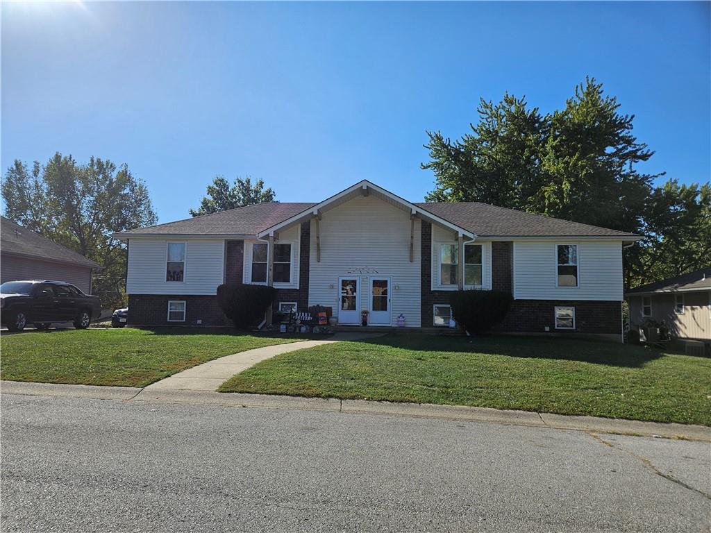 1601-1603 Southwest Sunset Street Blue Springs, MO 64015 - Photo 4 of 11