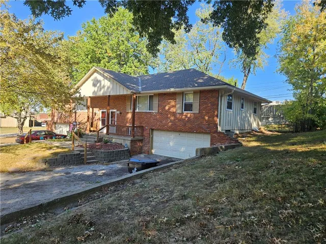 $2,200,000 | 1512-1514 Southwest Sunset Street, Blue Springs, MO 64015