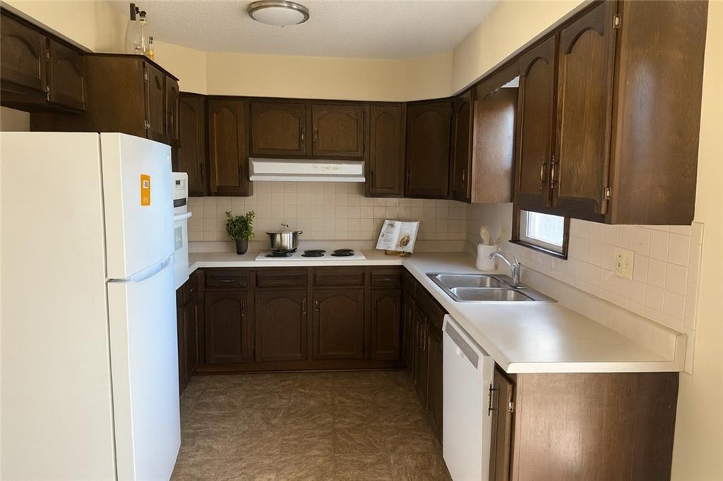 1601-1603 Southwest Sunset Street Blue Springs, MO 64015 - Photo 8 of 11