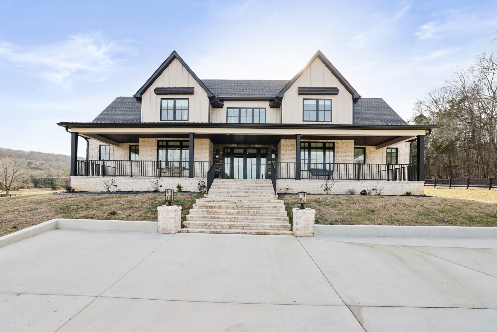 3755 Holmes Gap Road Watertown, TN 37184 - Photo 2 of 71 front view of house with a yard