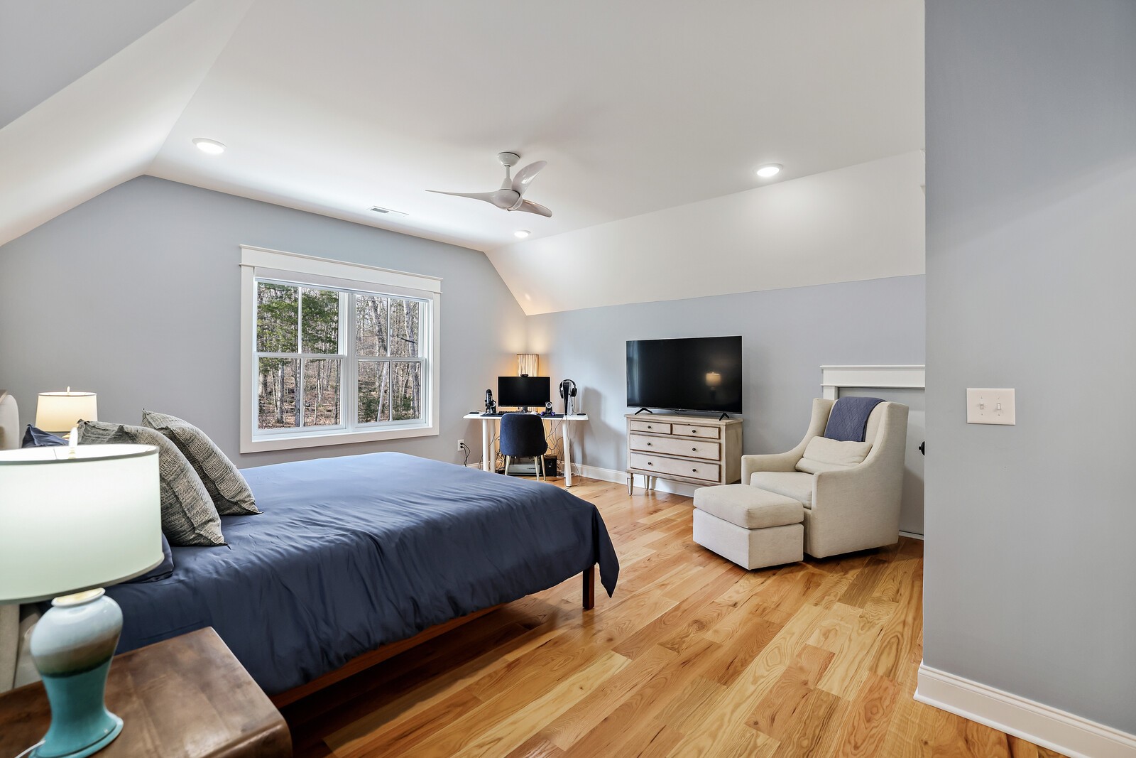 3755 Holmes Gap Road Watertown, TN 37184 - Photo 32 of 71 a bedroom with furniture and a flat screen tv