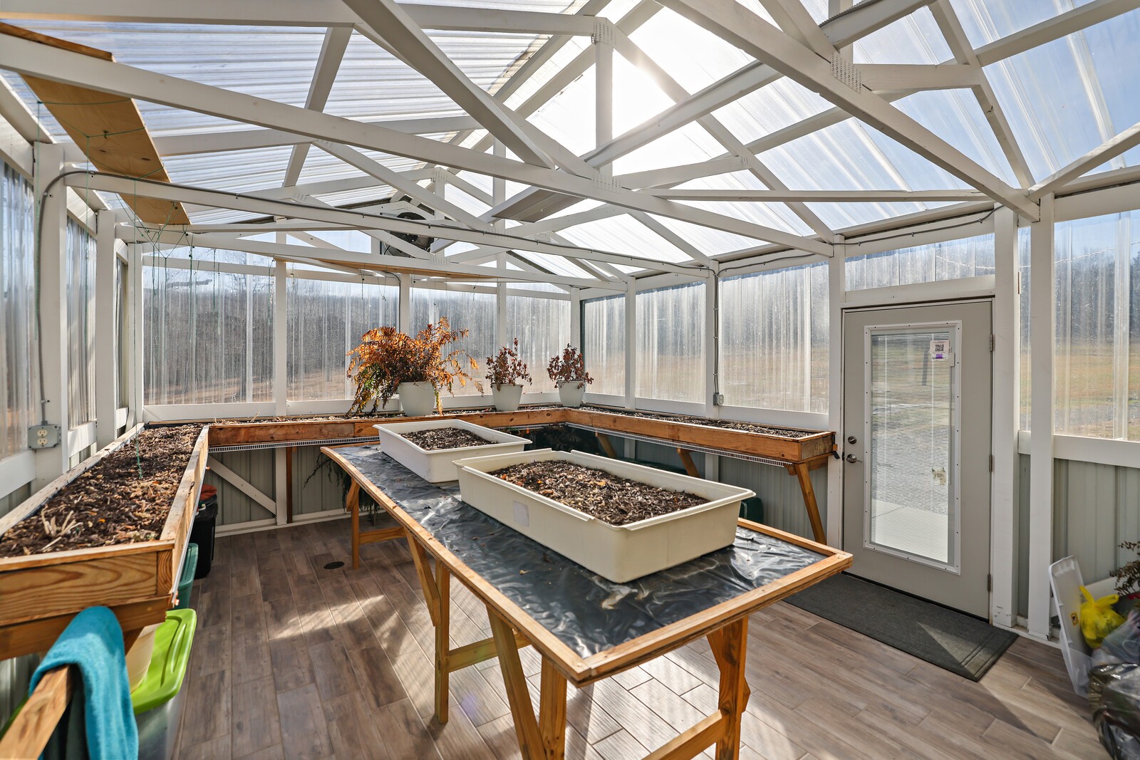 3755 Holmes Gap Road Watertown, TN 37184 - Photo 54 of 71 a table and chairs in a room next to a window