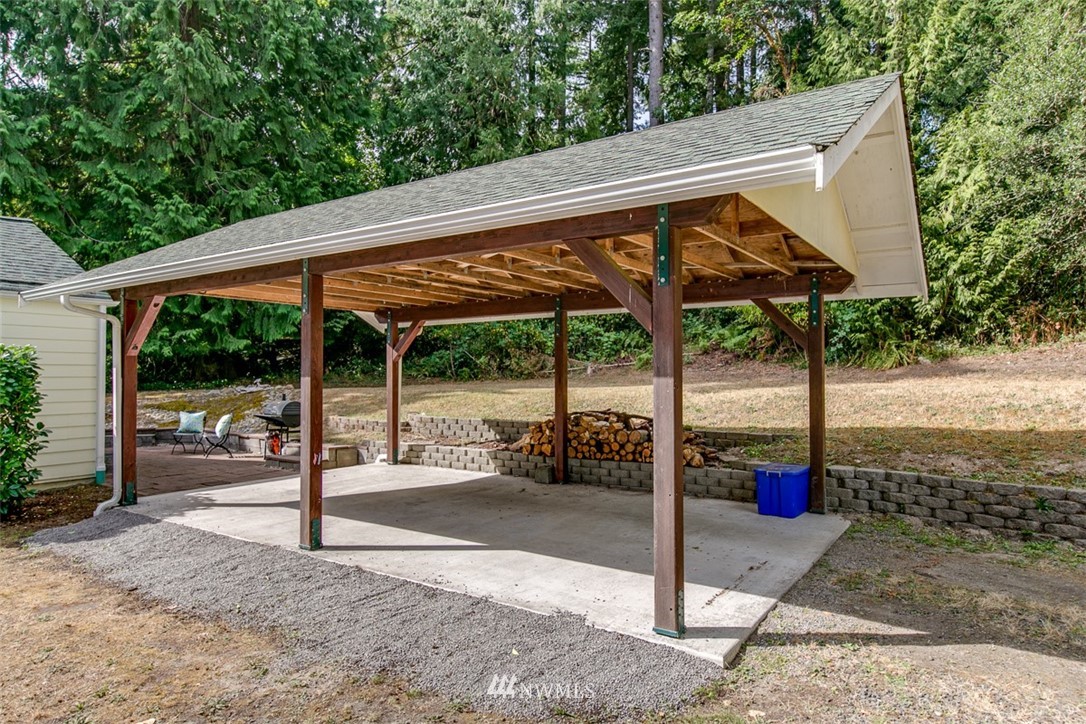 4119 Robinson Road Northeast Bremerton, WA 98310 - Photo 2 of 25 Gallery Image 2