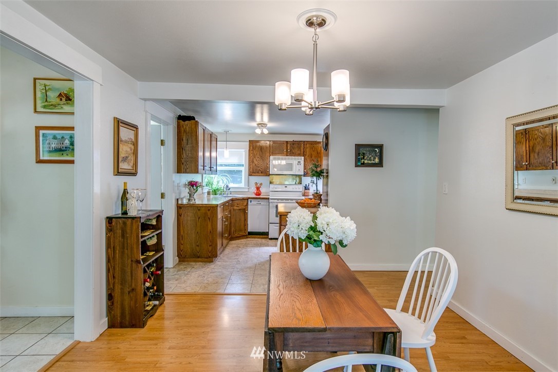 4119 Robinson Road Northeast Bremerton, WA 98310 - Photo 12 of 25 Gallery Image 12