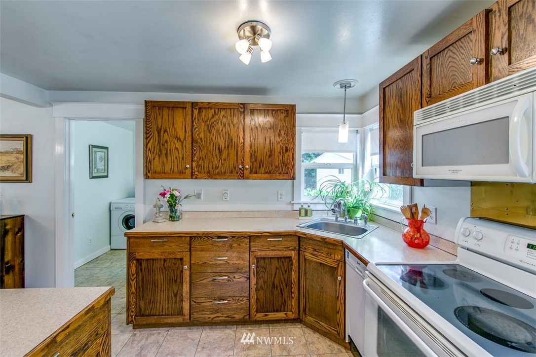 4119 Robinson Road Northeast Bremerton, WA 98310 - Photo 17 of 25 Gallery Image 17