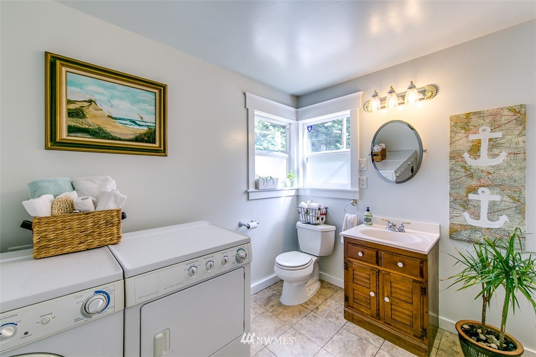 4119 Robinson Road Northeast Bremerton, WA 98310 - Photo 18 of 25 Gallery Image 18
