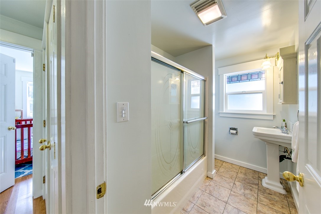 4119 Robinson Road Northeast Bremerton, WA 98310 - Photo 19 of 25 Gallery Image 19