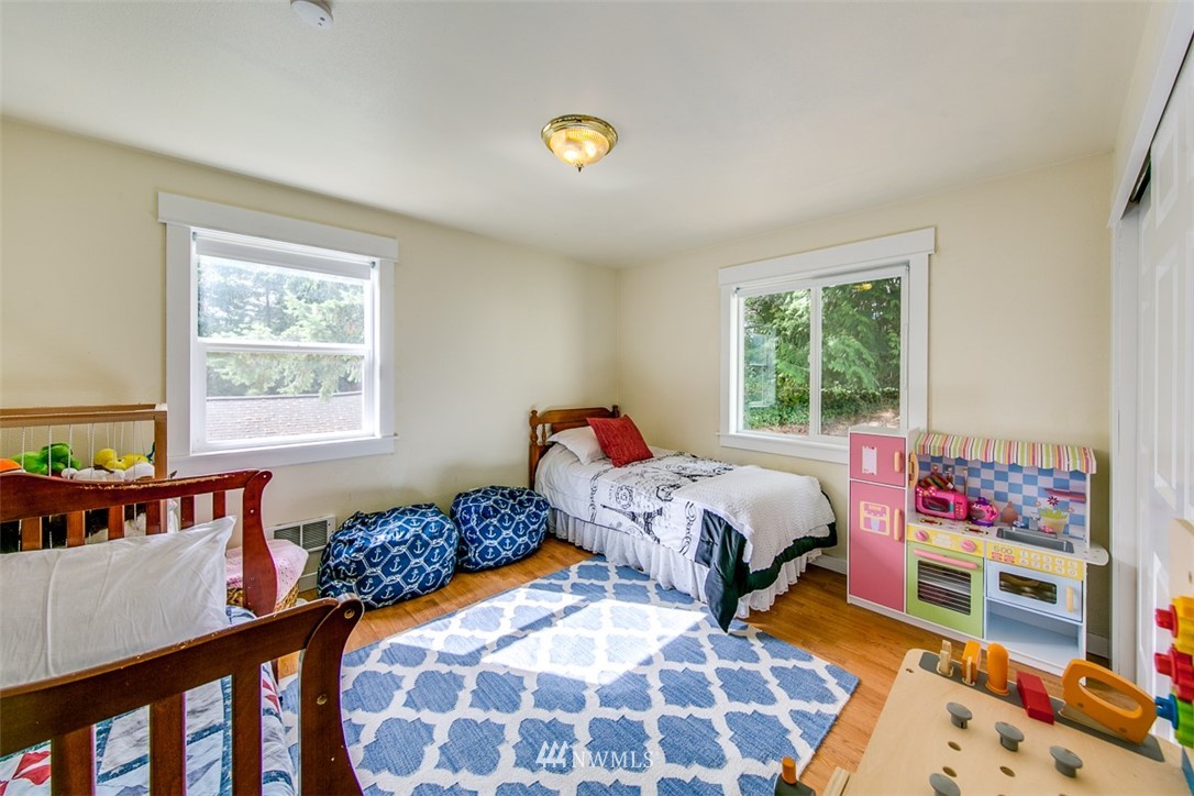 4119 Robinson Road Northeast Bremerton, WA 98310 - Photo 20 of 25 Gallery Image 20