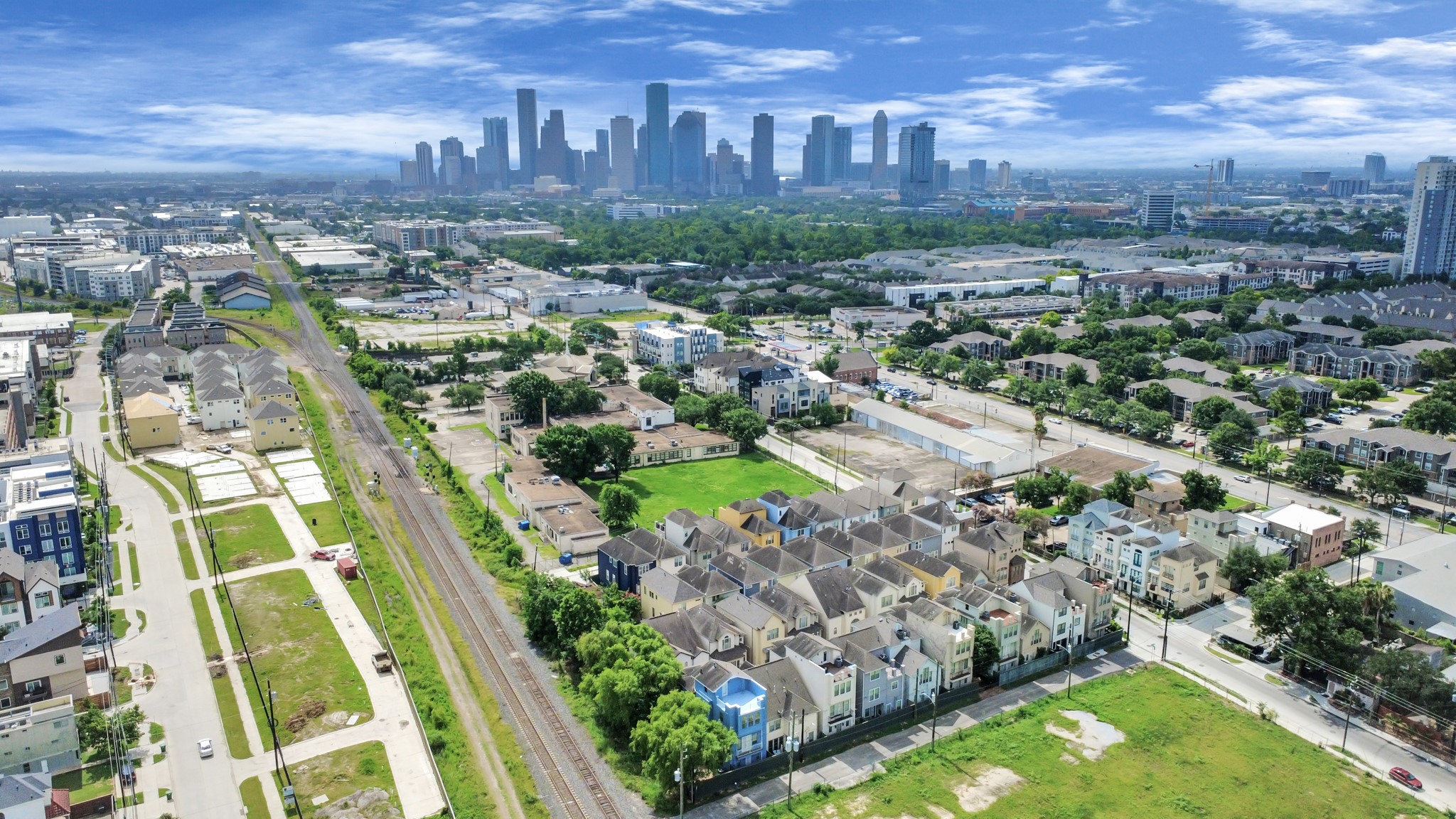 3422 Center Street Houston, TX 77007 - Photo 27 of 27 Great proximity to Houston and several different trails for hiking and biking. You'll love the bike-ability from this location!