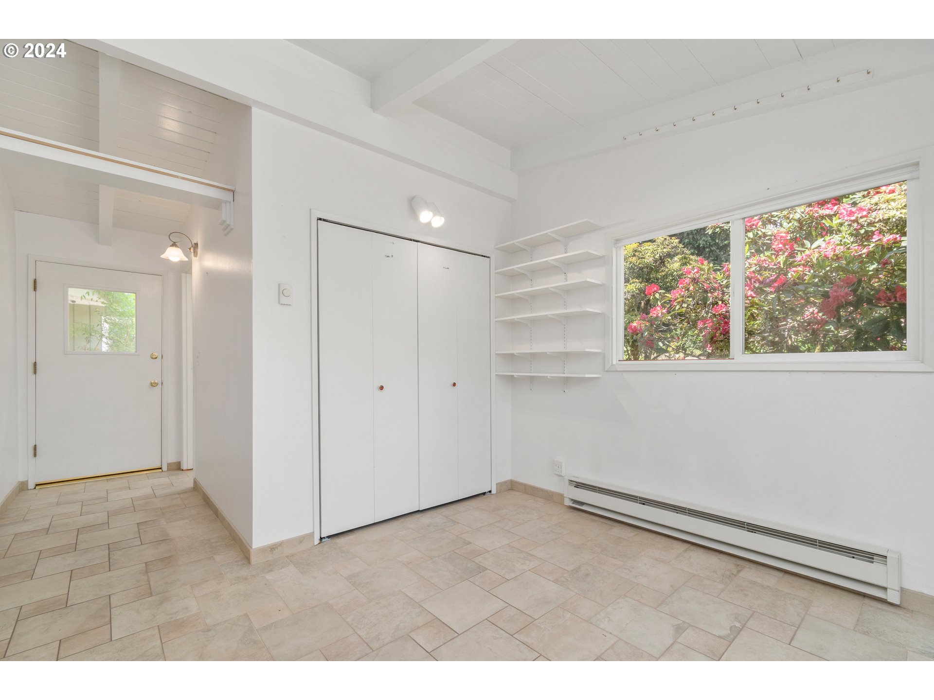 3430 View Lane Eugene, OR 97405 - Photo 23 of 48 a view of an empty room