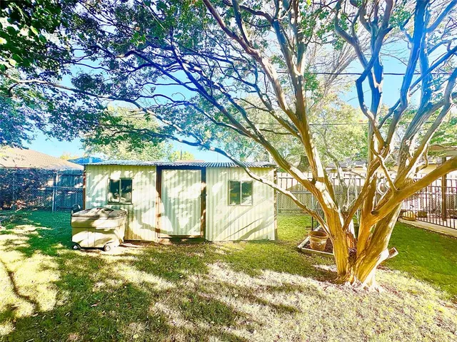 a view of a outdoor space