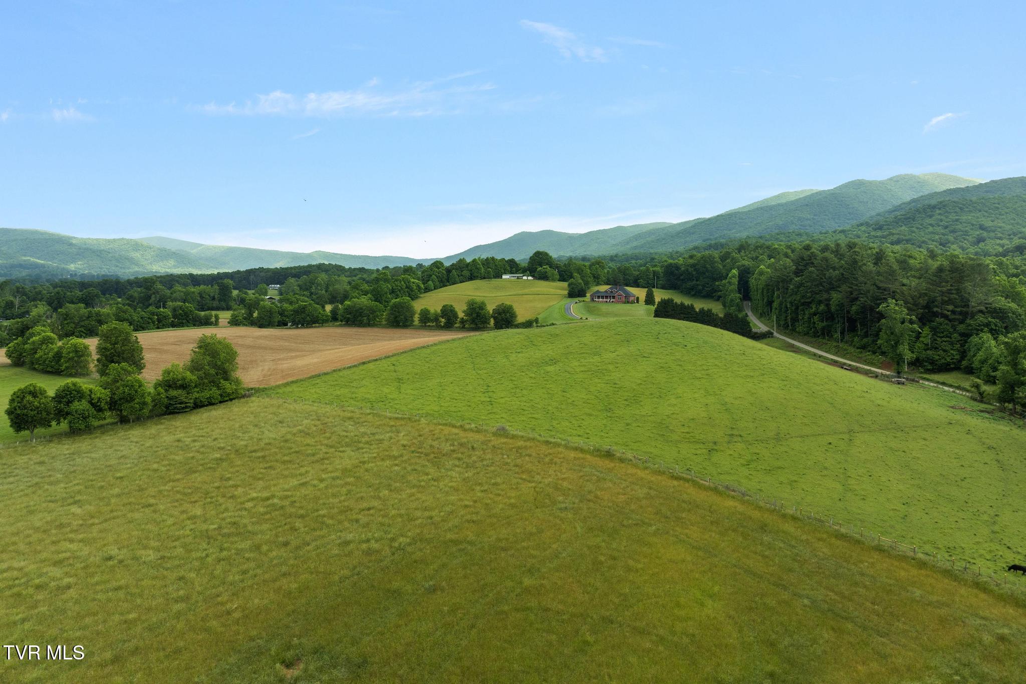 195 Estep Hollow Road Elizabethton, TN 37643 - Photo 25 of 69 DJI_0218