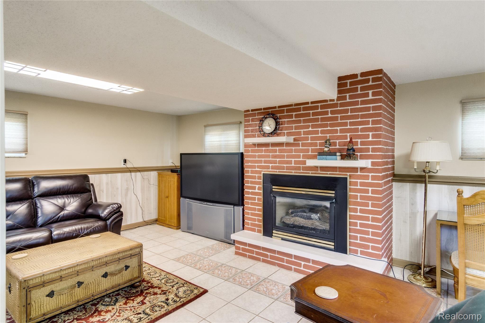 3385 West Wilson Road Clio, MI 48420 - Photo 21 of 30 Interiors (25 of 32).jpg