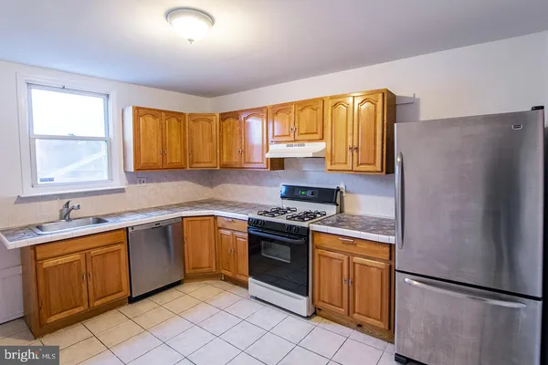 $1,700 | 2306 East Cambria Street, Philadelphia, PA 19134