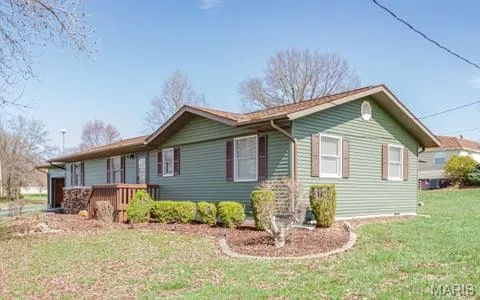 $225,000 | 1458 North Carlyle Road, Vandalia, IL 62471