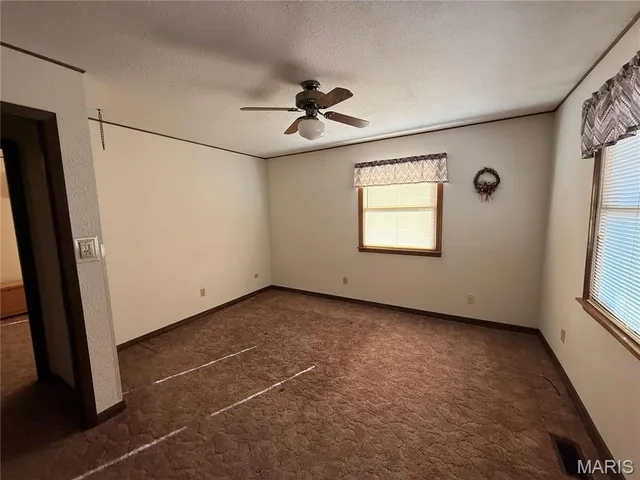 $244,500 | 1458 North Carlyle Road, Vandalia, IL 62471