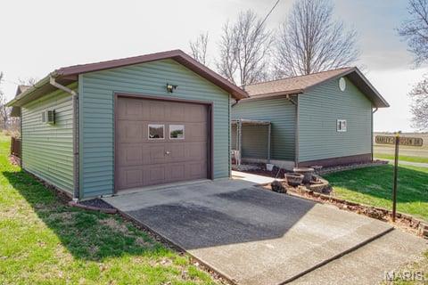 1458 North Carlyle Road Vandalia, IL 62471 - Photo 19 of 20
