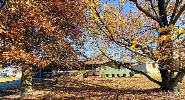 $244,500 | 1458 North Carlyle Road, Vandalia, IL 62471