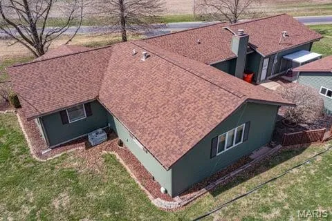 $225,000 | 1458 North Carlyle Road, Vandalia, IL 62471