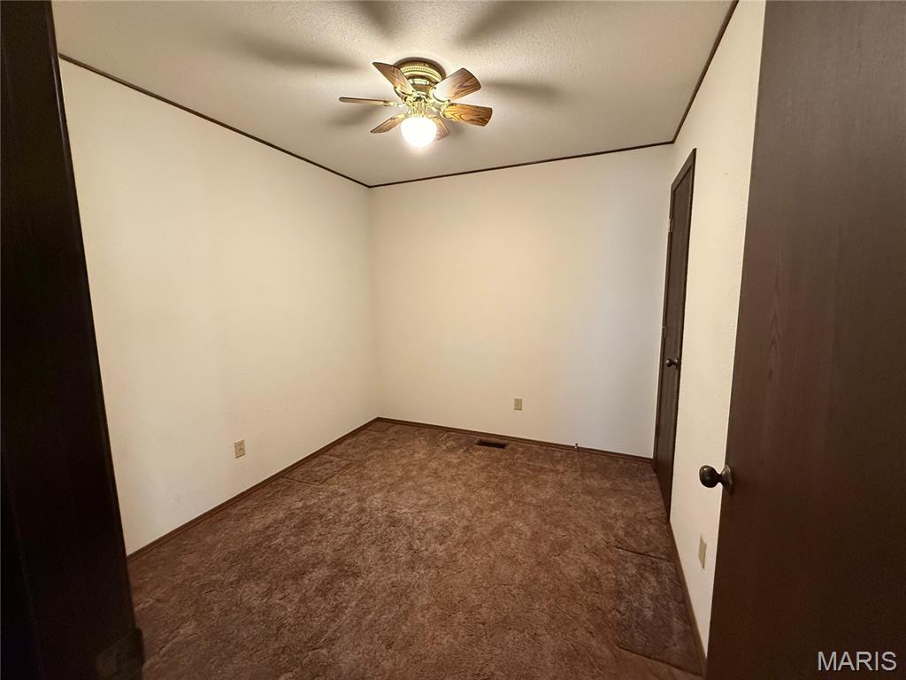 1458 North Carlyle Road Vandalia, IL 62471 - Photo 10 of 21