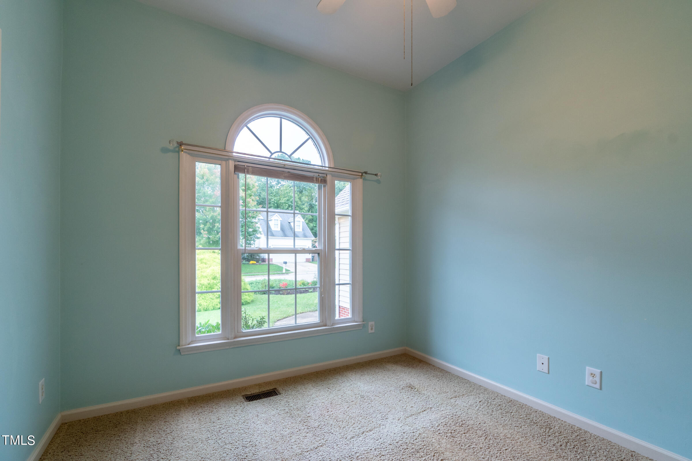 2 Summer Ridge Durham, NC 27712 - Photo 21 of 29 an empty room with a window