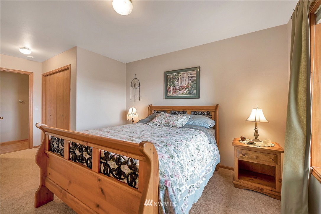 8045 Niska Road Birch Bay, WA 98230 - Photo 15 of 24 Gallery Image 15