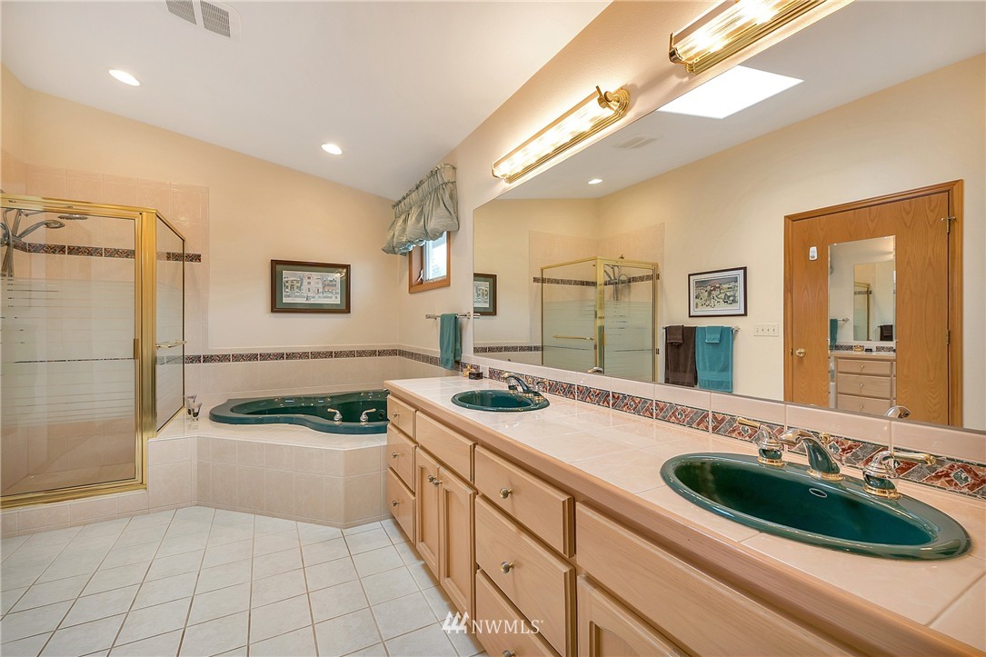 8045 Niska Road Birch Bay, WA 98230 - Photo 18 of 24 Gallery Image 18