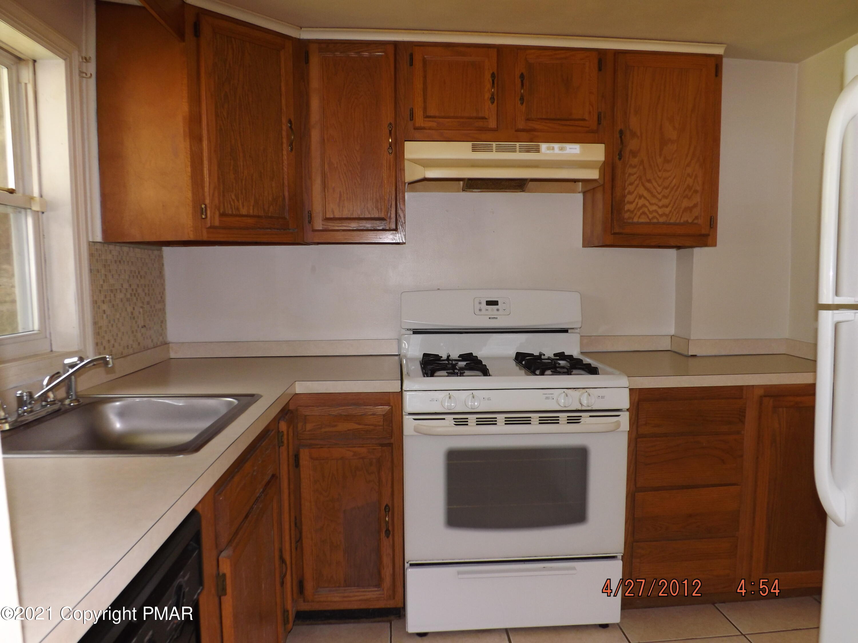 353 Preacher Hill Road Cresco, PA 18326 - Photo 5 of 25 DSCF2247