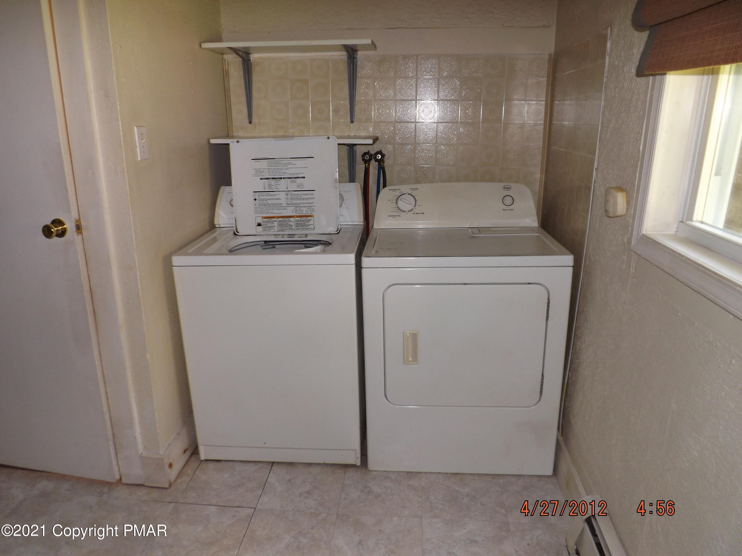 353 Preacher Hill Road Cresco, PA 18326 - Photo 10 of 25 DSCF2257