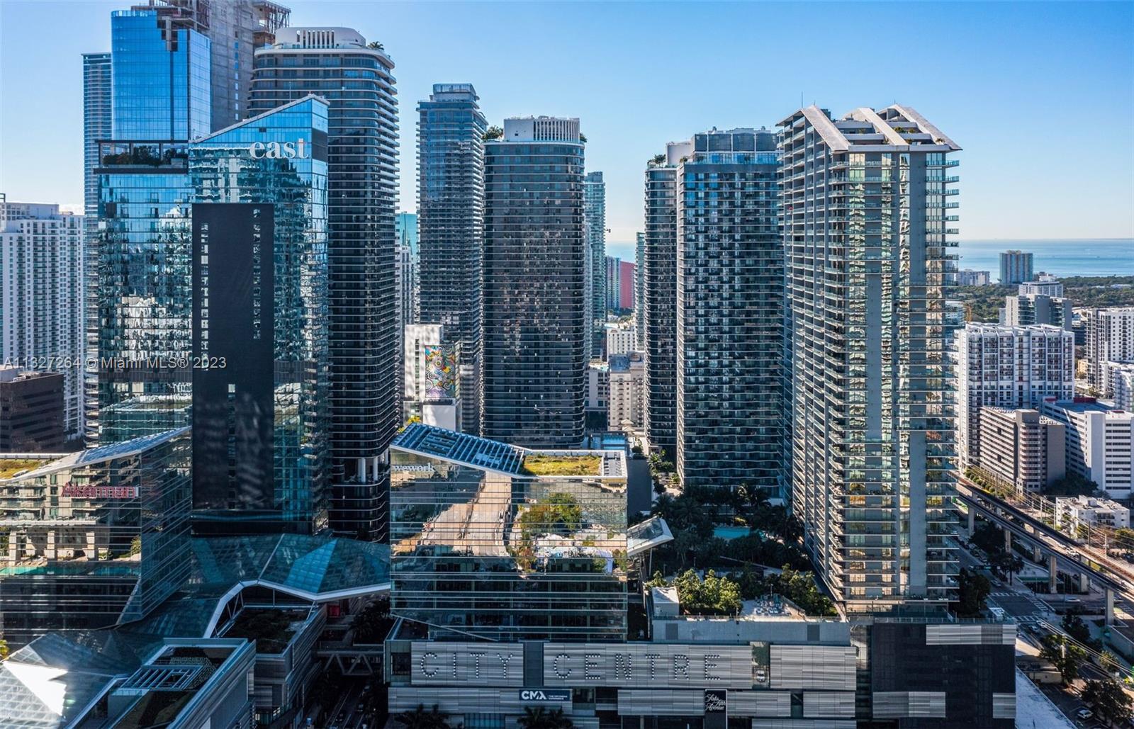 88 Southwest 7th Street, Unit 1212 Miami, FL 33130 - Photo 42 of 45 a view of buildings