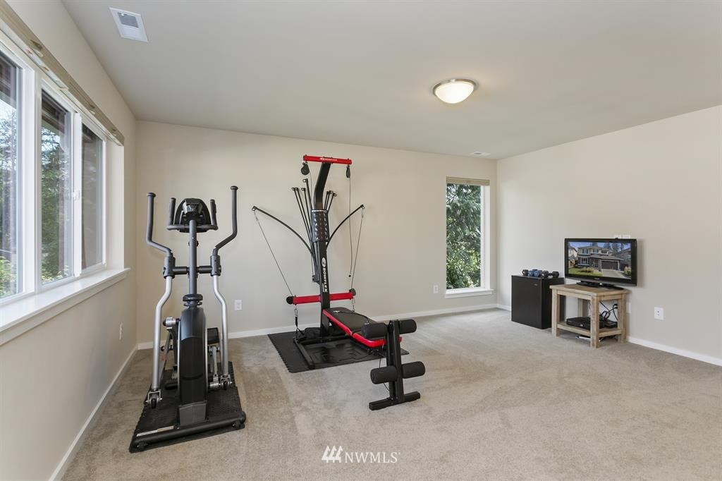 16933 38th Avenue Southeast Bothell, WA 98012 - Photo 14 of 31 Gallery Image 14