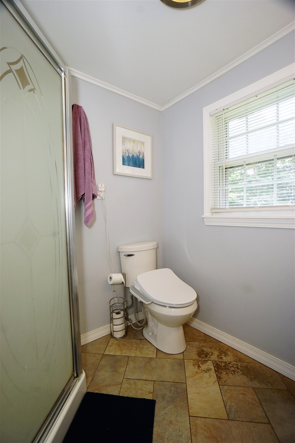 534 South Mammoth Road Manchester, NH 03109 - Photo 14 of 28