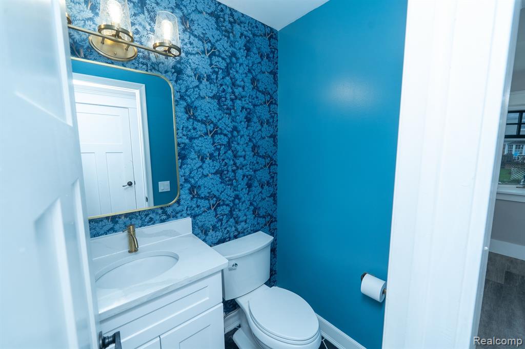 32905 Summers Street Livonia, MI 48154 - Photo 16 of 25 Gallery Image 16