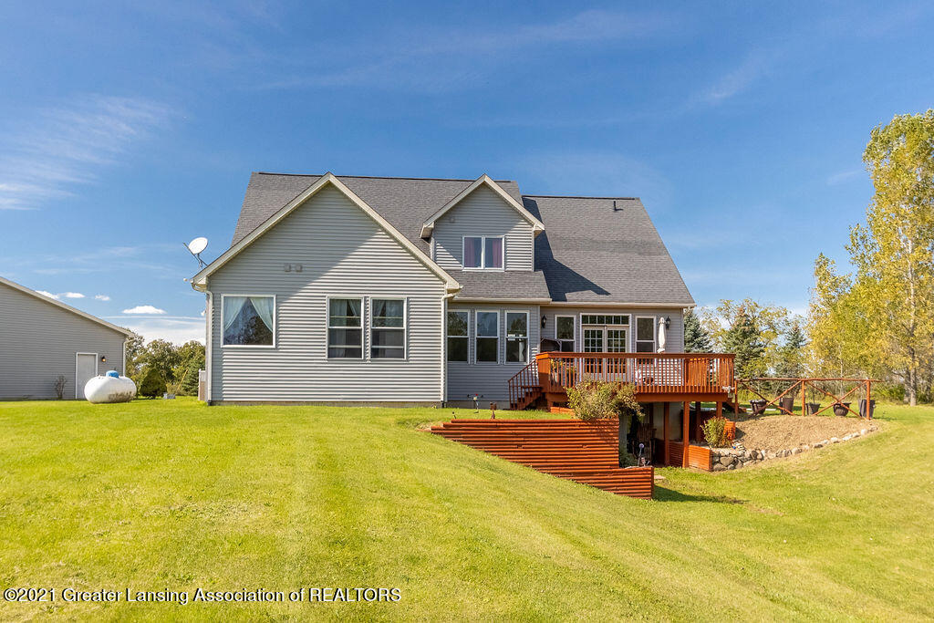 4218 Benjamin Road Perry, MI 48872 - Photo 30 of 63 Exteriors-11