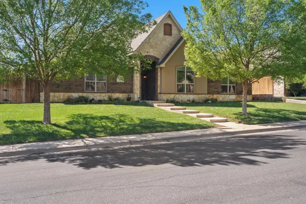 $529,900 | 6502 Parkwood Place, Amarillo, TX 79119