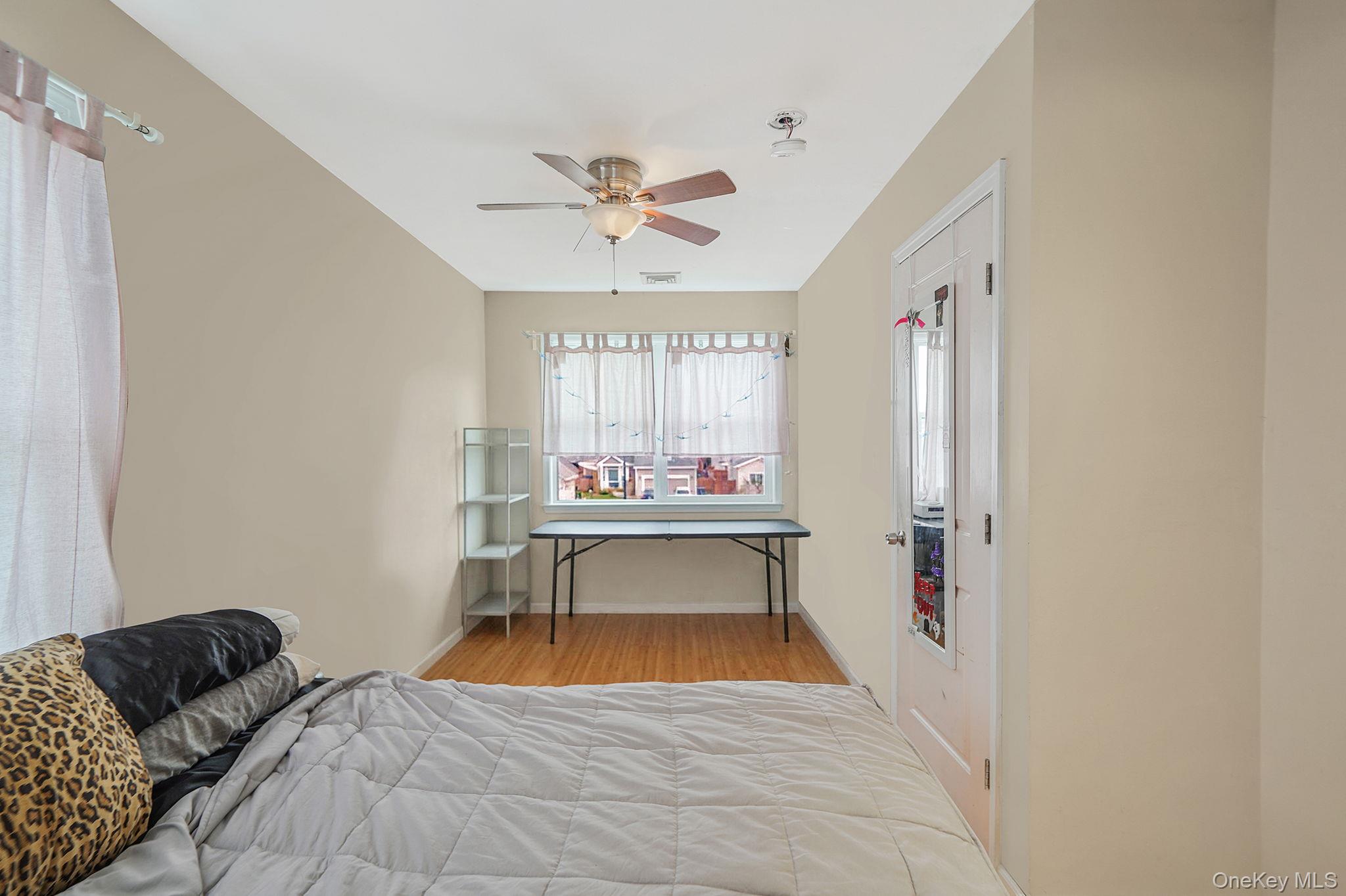 374 Rider Avenue Patchogue, NY 11772 - Photo 17 of 24