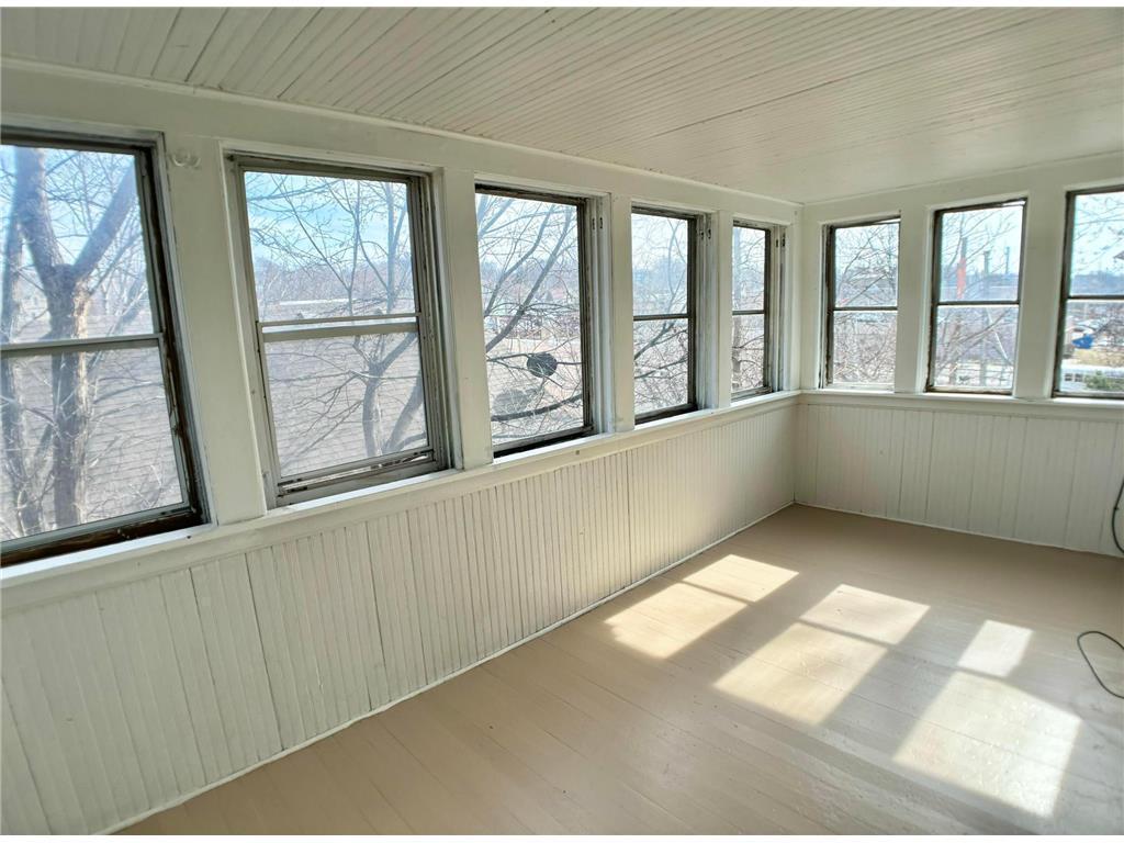 620 Cook Avenue St. Paul, MN 55130 - Photo 7 of 13