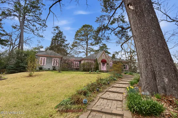 $330,000 | 1475 St Ann Street, Jackson, MS 39202