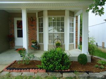 1902 Strawberry Ridge Drive Ballwin, MO 63021 - Photo 3 of 16 Gallery Image 3