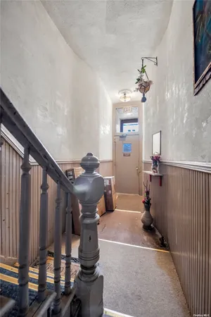 $1,700,000 | 22-19 Steinway Street | Astoria