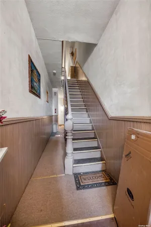 $1,700,000 | 22-19 Steinway Street | Astoria