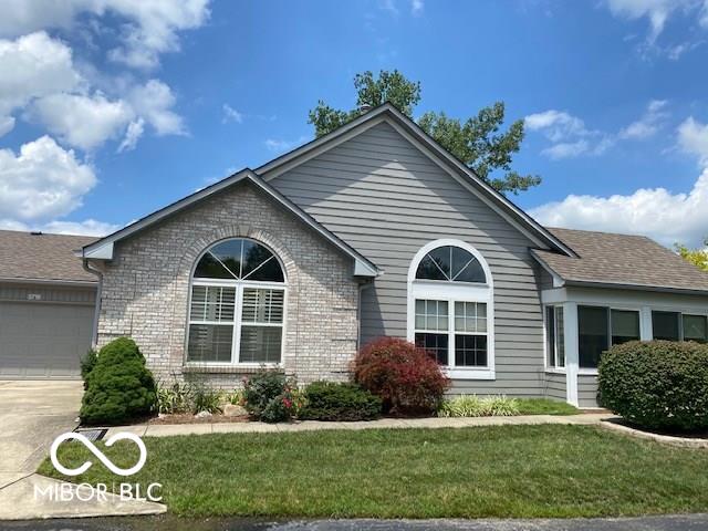 5719 Quail Pointe Lane Indianapolis, IN 46237 - Photo 2 of 23