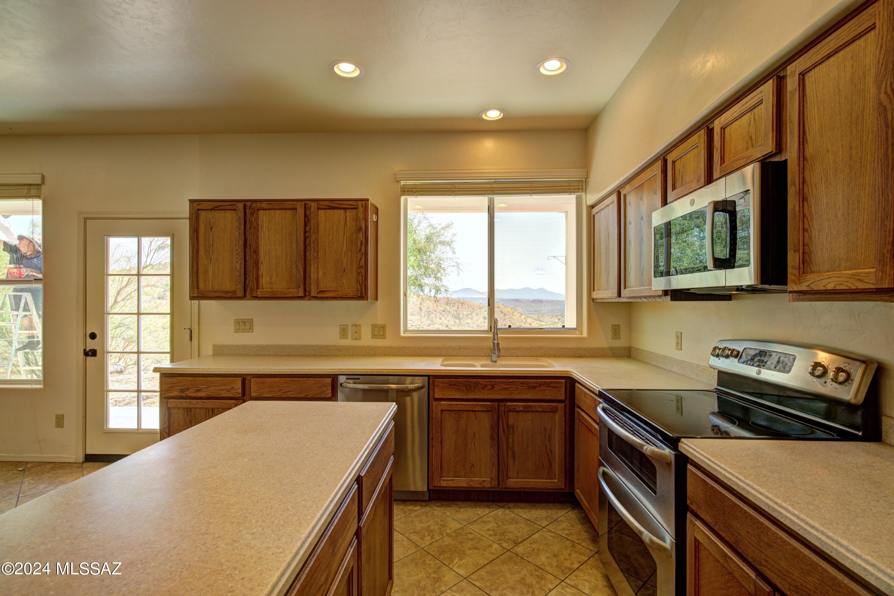 1257 Avenida Gloriosa Rio Rico, AZ 85648 - Photo 12 of 28