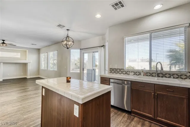 $3,000 | 9382 Monterey Cliffs Avenue, Las Vegas, NV 89148