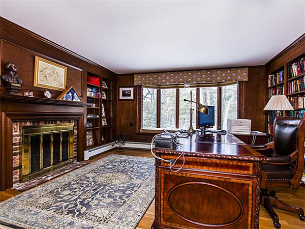 217 Westerly Road Weston, MA 02493 - Photo 12 of 16