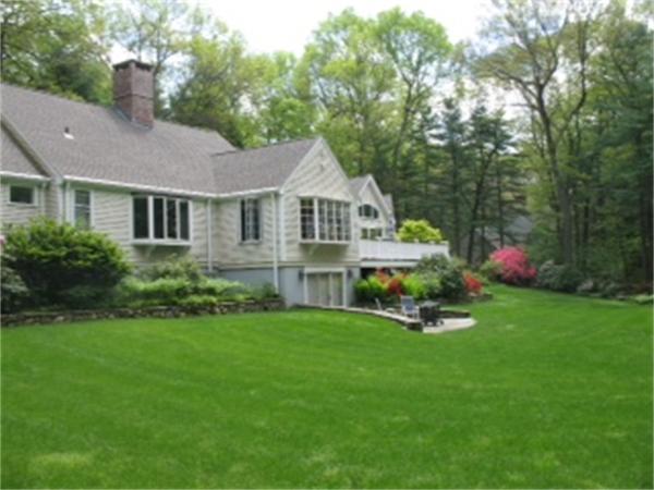 217 Westerly Road Weston, MA 02493 - Photo 3 of 16