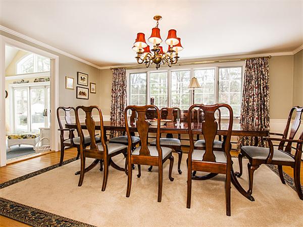 217 Westerly Road Weston, MA 02493 - Photo 9 of 16