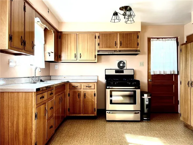 $220,000 | 3020 Mintwood Drive, Lower Burrell, PA 15068