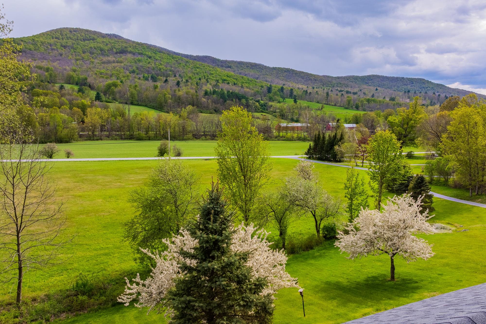 136 Fox Run Road Arlington, VT 05250 - Photo 11 of 58